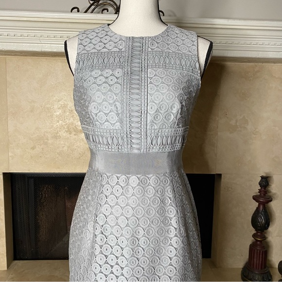 Antonio Melani Grey Eyelet lace overlay mid length sleeveless dress Size 2 - Picture 4 of 16